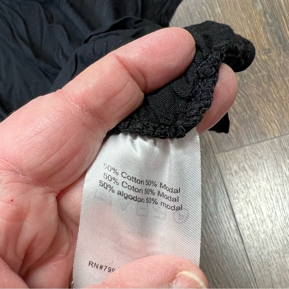 Motherhood maternity scoop neck tee SZ LG - Picture 4 of 4